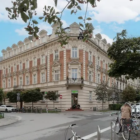 Perla Starego Miasta Kamienica Czapskich By Renters Lägenhet