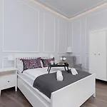 Perla Starego Miasta Kamienica Czapskich By Renters
